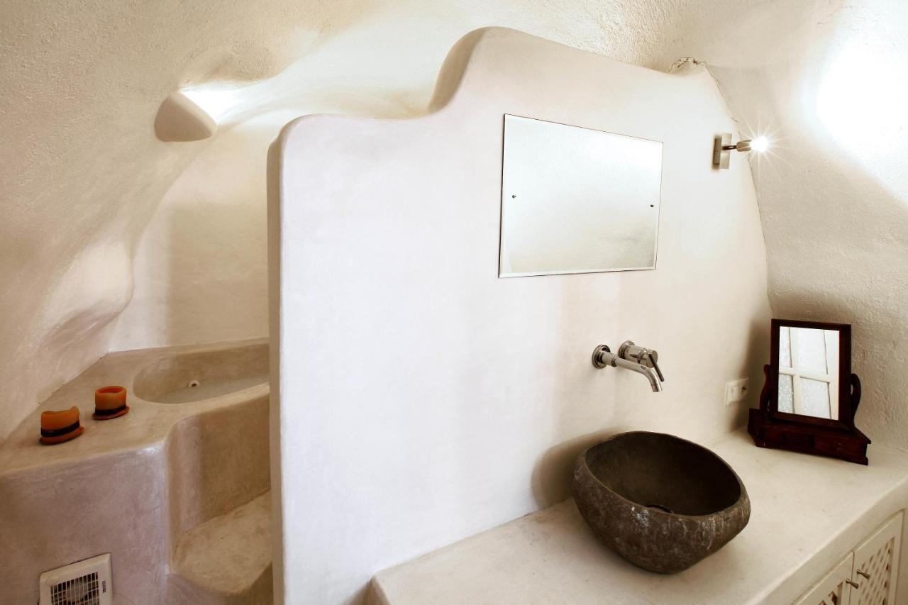 Menias Cave House Oía Quarto foto